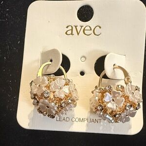 Gold and Cream Floral Earrings